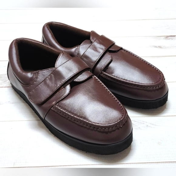 New Classic Style Non Slip Men's Wide Brown Comfort Shoes Size 10W - Picture 1 of 11